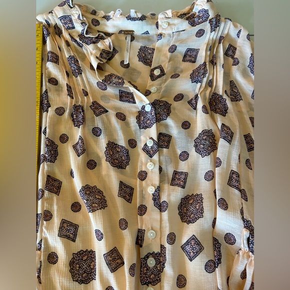 Free People Oversized Button Up Sheer top with layers Ruffled in and Under top - Picture 10 of 12